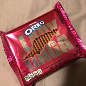 2 Lady Gaga Oreos